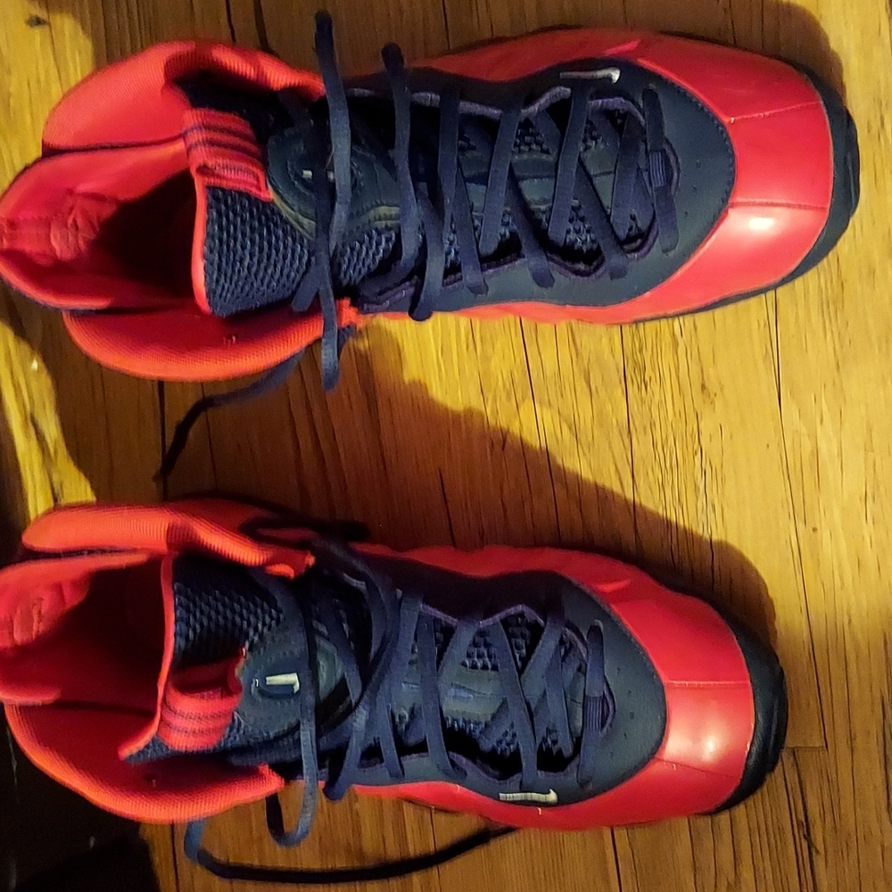Nike Tennis shoes